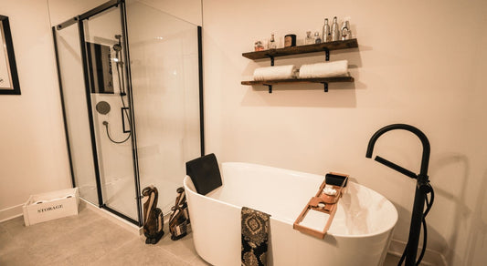 Florence noir ou chrome.